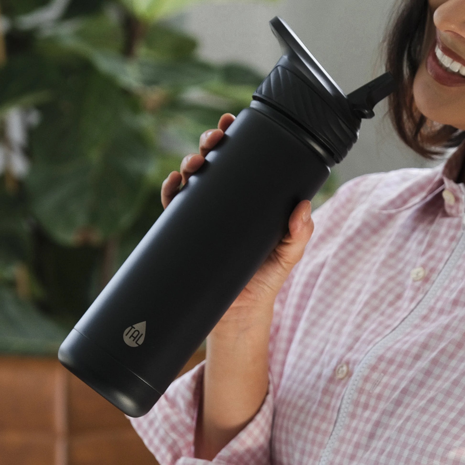 Stainless Steel Ranger Water Bottle with Easy Sip Straw 26Oz, Black